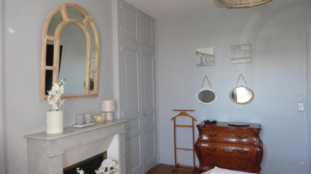 Le Compostelle Chic, Charme, Confort, Cocooning 80 M² แซ็งต์-เลโอนาร์-เดอ-โนบลาต์ ภายนอก รูปภาพ